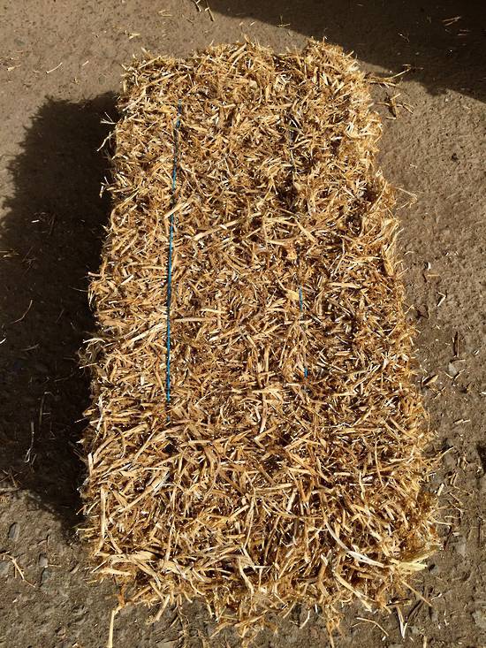 Pea Straw Soil & Compost Captain Compost Landscape Supplies